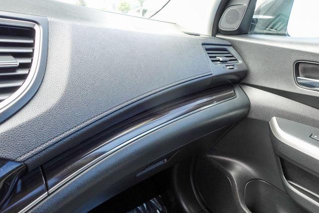 Photo of 2016 Urban Titanium Metallic Honda CR-V