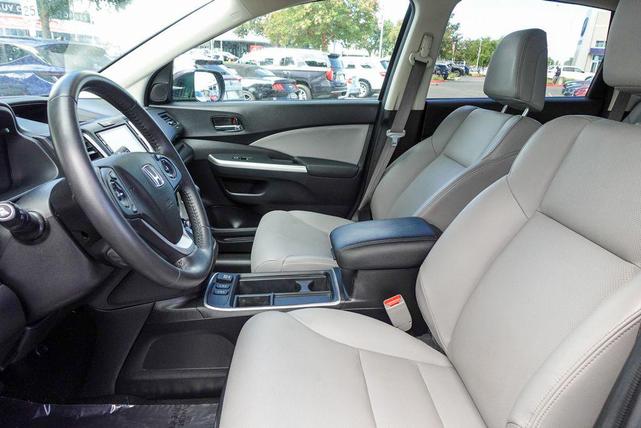 Photo of 2016 Urban Titanium Metallic Honda CR-V