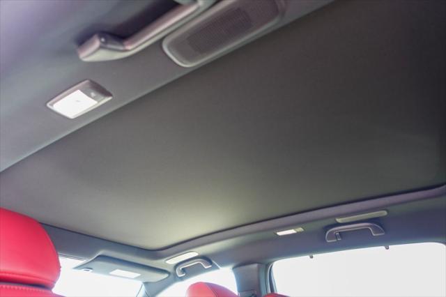 Photo of 2026 Pearl Acura MDX