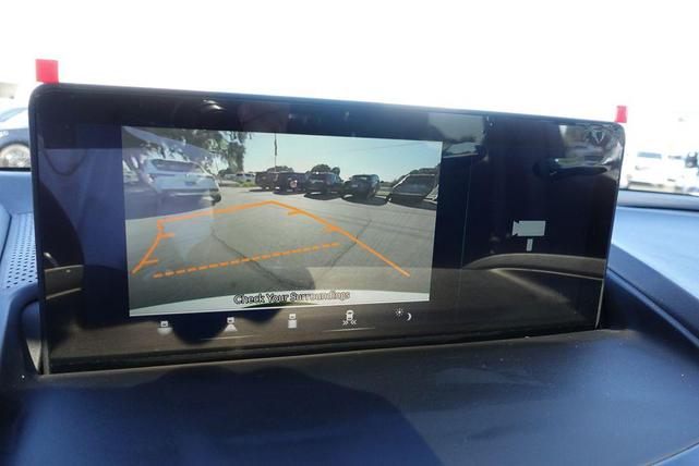 Photo of 2025 Platinum White Acura RDX
