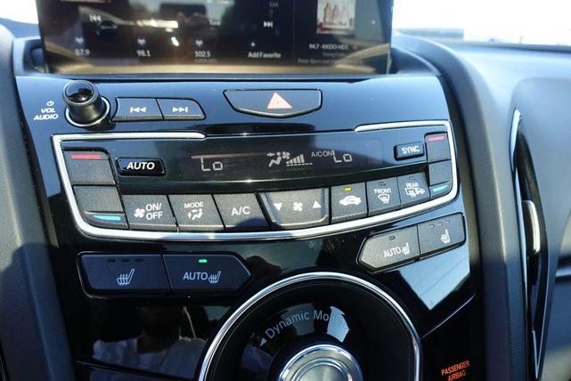 Photo of 2025 Platinum White Acura RDX