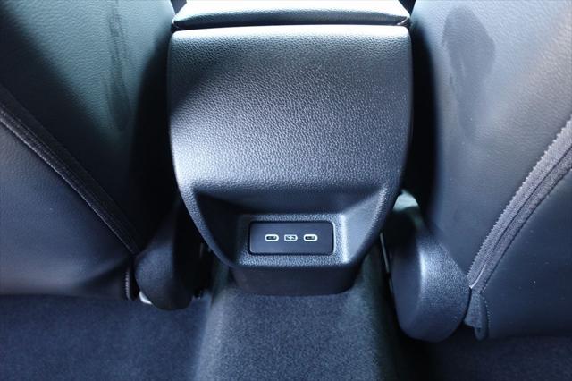 Photo of 2024 Platinum White Pearl Acura Integra