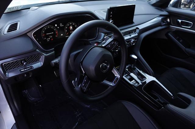 Photo of 2024 Platinum White Pearl Acura Integra