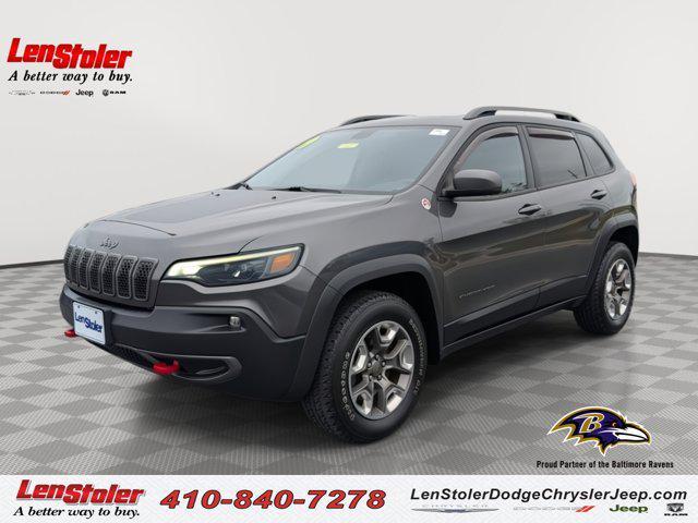Photo of 2019 Granite Crystal Metallic Clearcoat Jeep Cherokee