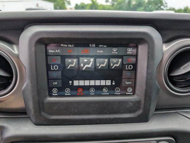 Photo of 2021 Black Clearcoat Jeep Wrangler