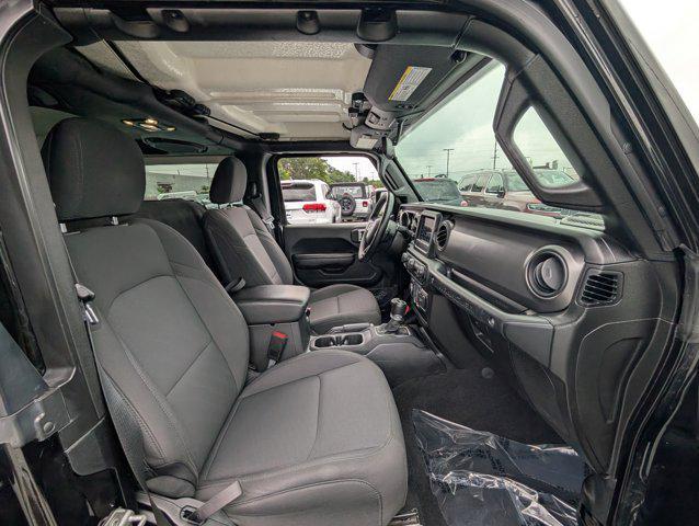 Photo of 2021 Black Clearcoat Jeep Wrangler