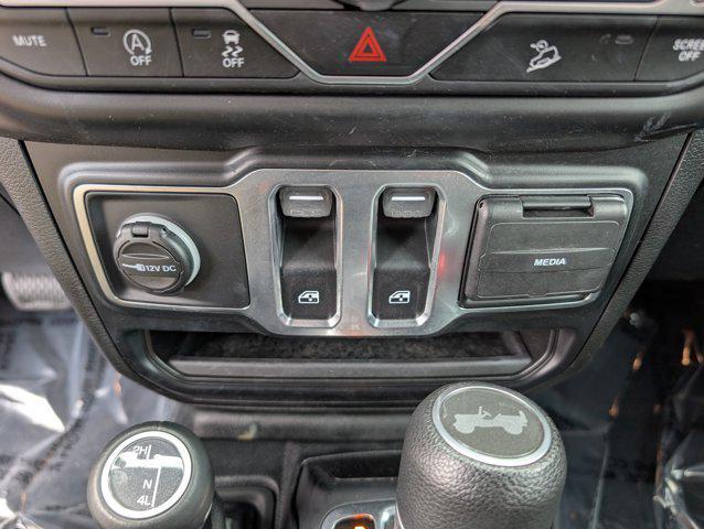 Photo of 2021 Black Clearcoat Jeep Wrangler