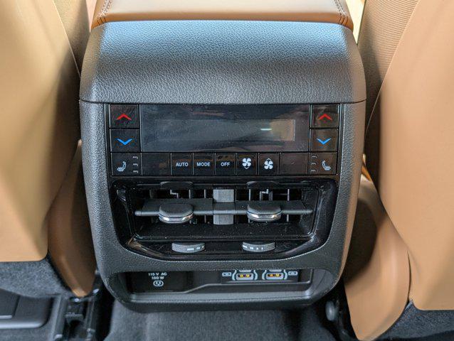 Photo of 2025 Bright White Clearcoat Jeep Grand Cherokee L