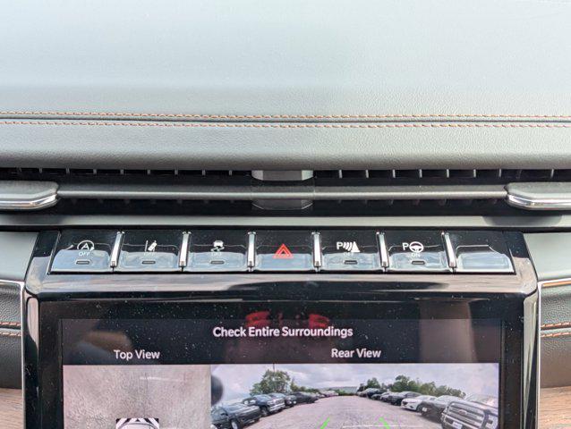 Photo of 2025 Bright White Clearcoat Jeep Grand Cherokee L