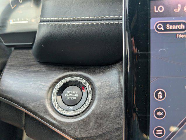Photo of 2023 Hydro Blue Pearlcoat Jeep Grand Cherokee