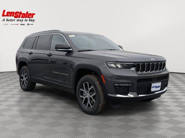 Photo of 2025 Baltic Gray Metallic Clearcoat Jeep Grand Cherokee L