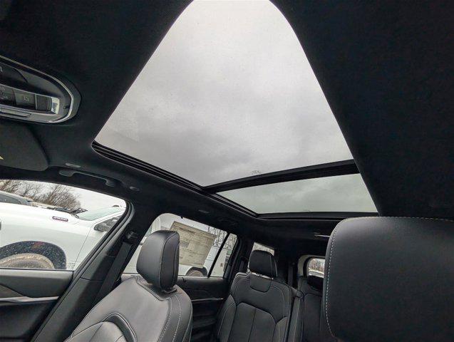 Photo of 2025 Baltic Gray Metallic Clearcoat Jeep Grand Cherokee L
