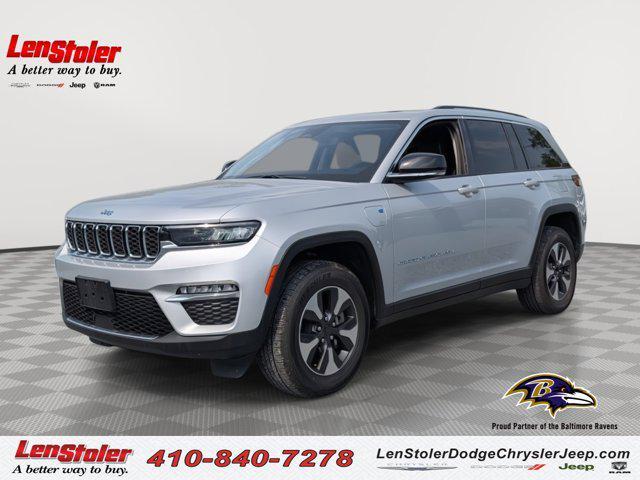 Photo of 2023 Silver Zynith Jeep Grand Cherokee 4xe