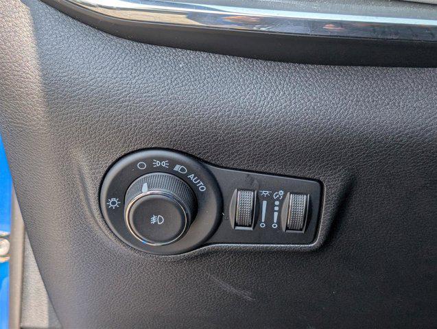 Photo of 2023 Laser Blue Pearlcoat Jeep Compass