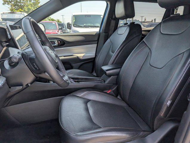Photo of 2023 Laser Blue Pearlcoat Jeep Compass