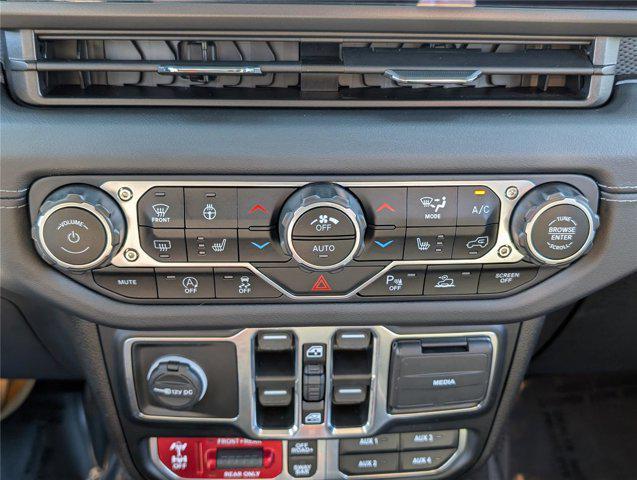 Photo of 2024 Black Clearcoat Jeep Wrangler
