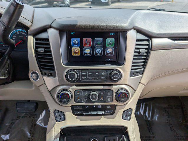 Photo of 2018 White Frost Tricoat GMC Yukon