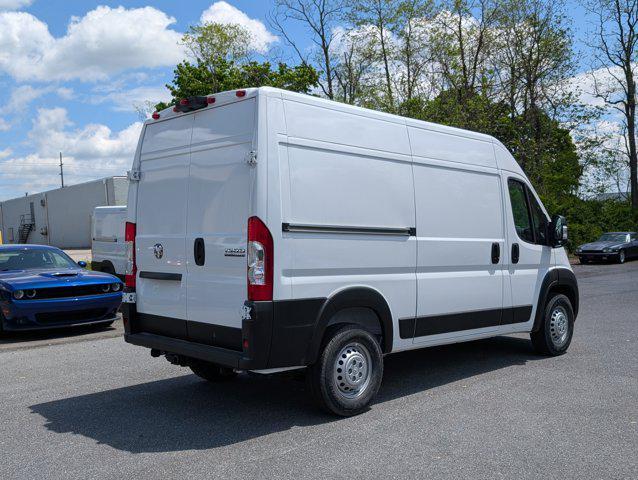 Photo of 2025 Bright White Clearcoat RAM ProMaster 1500