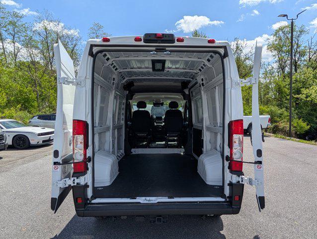 Photo of 2025 Bright White Clearcoat RAM ProMaster 1500
