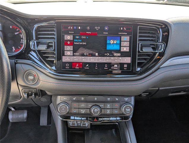 Photo of 2022 DB Black Clearcoat Dodge Durango