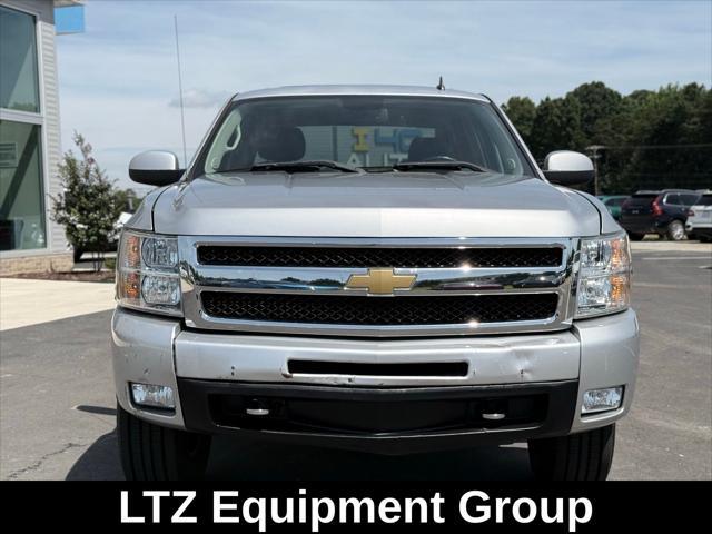 Photo of 2012 Silver Ice Metallic Chevrolet Silverado 1500