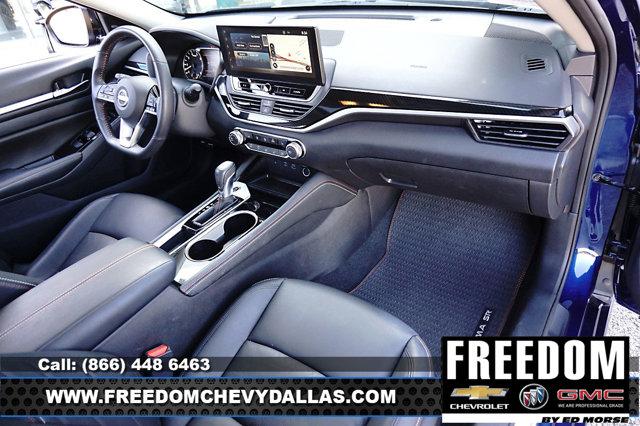 Photo of 2024 Deep Blue Pearl Nissan Altima