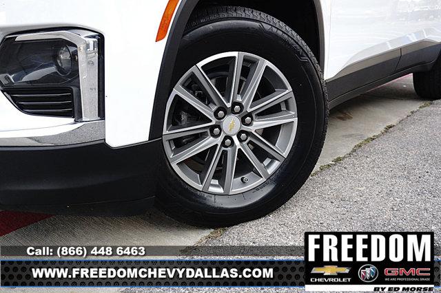 Photo of 2023 Summit White Chevrolet Traverse