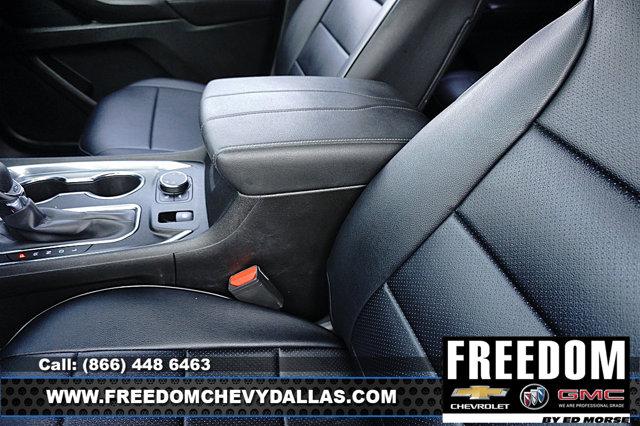 Photo of 2023 Summit White Chevrolet Traverse