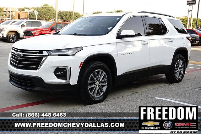 Photo of 2023 Summit White Chevrolet Traverse