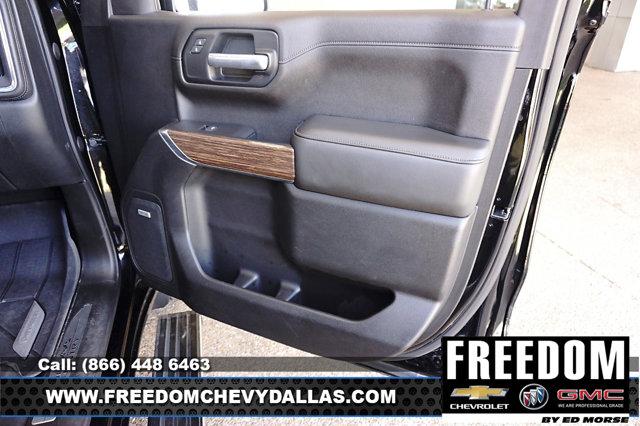 Photo of 2021 Black Chevrolet Silverado 1500
