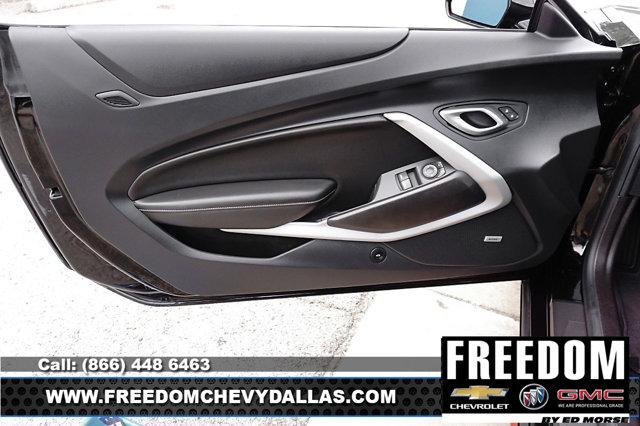 Photo of 2023 Black Chevrolet Camaro