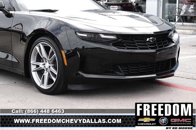 Photo of 2023 Black Chevrolet Camaro
