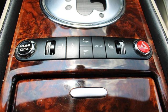 Photo of 2005 Beluga Bentley Continental GT
