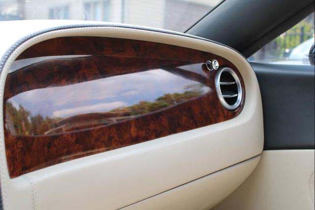 Photo of 2005 Beluga Bentley Continental GT