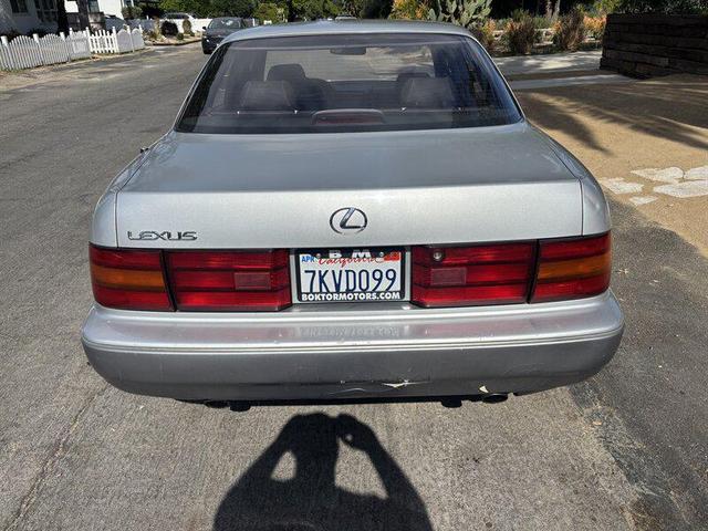 Photo of 1994 Silver Lexus LS 400