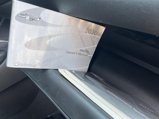 Photo of 2020 Silver Ice Metallic Chevrolet Malibu