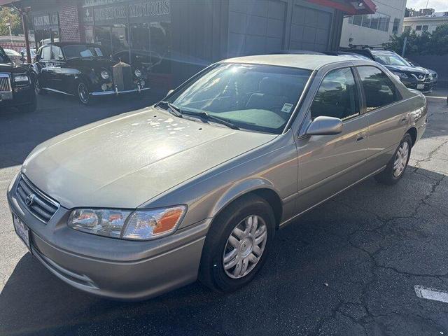 2000 Toyota Camry