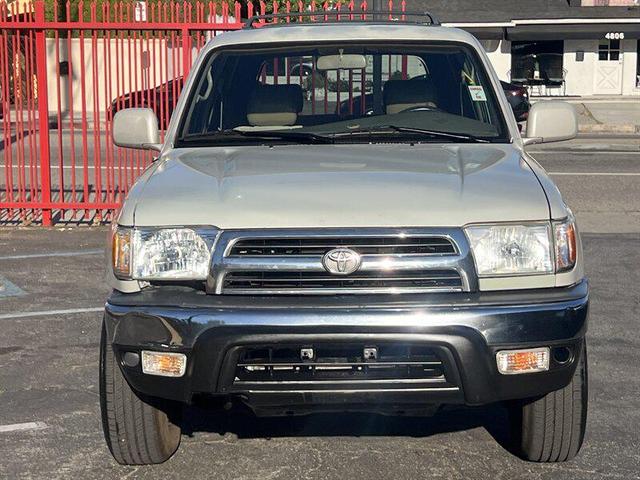 Photo of 1999 Millennium Silver Metallic Toyota 4Runner