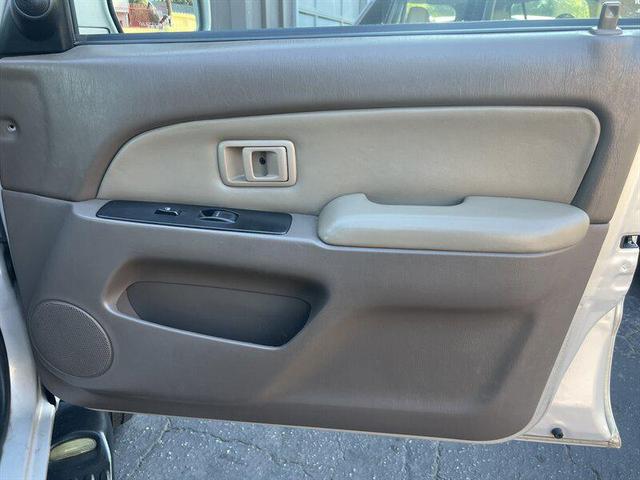 Photo of 1999 Millennium Silver Metallic Toyota 4Runner