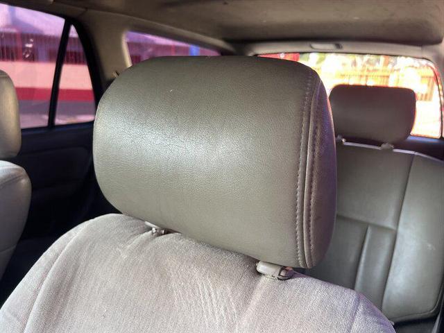 Photo of 1999 Millennium Silver Metallic Toyota 4Runner