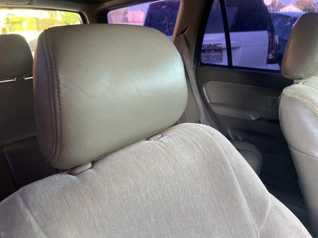 Photo of 1999 Millennium Silver Metallic Toyota 4Runner