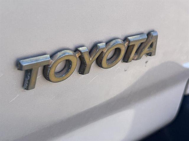 Photo of 1999 Millennium Silver Metallic Toyota 4Runner