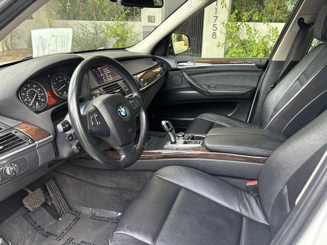 Photo of 2013 Alpine White BMW X5