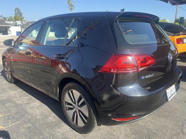 Photo of 2016 Deep Black Pearl Volkswagen e-Golf