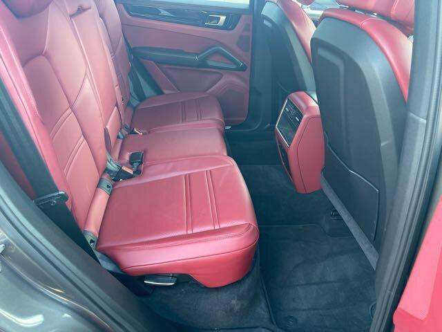 Photo of 2019 Black Porsche Cayenne