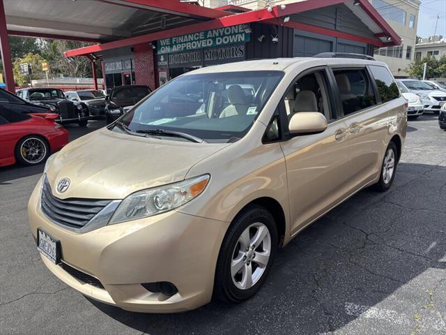 2012 Toyota Sienna