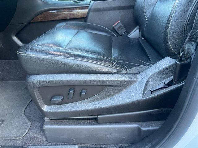 Photo of 2019 White Chevrolet Suburban