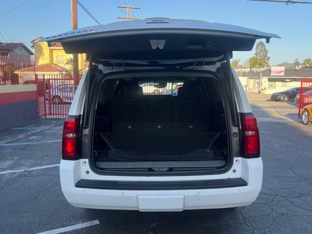 Photo of 2019 White Chevrolet Suburban