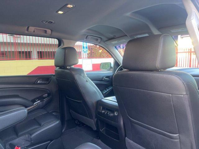 Photo of 2019 White Chevrolet Suburban