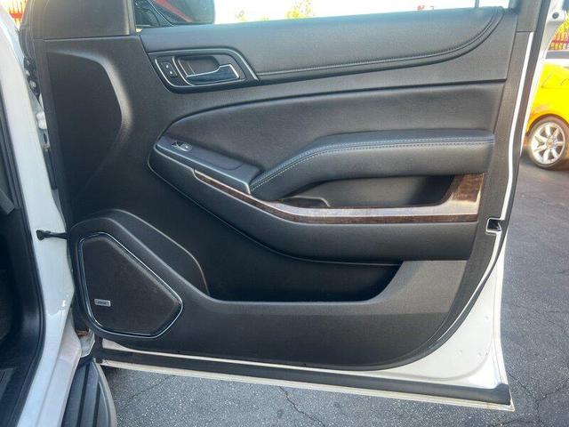 Photo of 2019 White Chevrolet Suburban